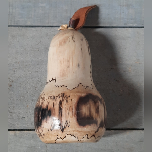 Handmade Turned Wood Pear Fruit Sculpture Signed - Picture 9 of 16